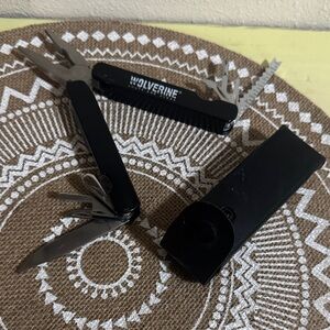 Wolverine Gore-Tex Fabric Black Multi-Tool Kit with holder